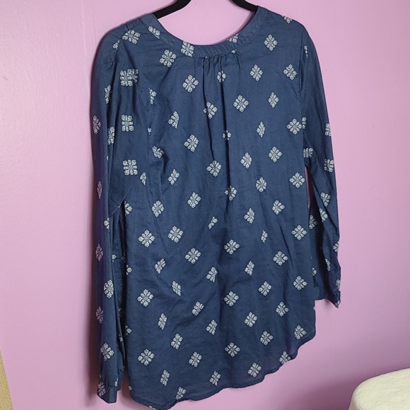 GAP - Picture 6 of 7